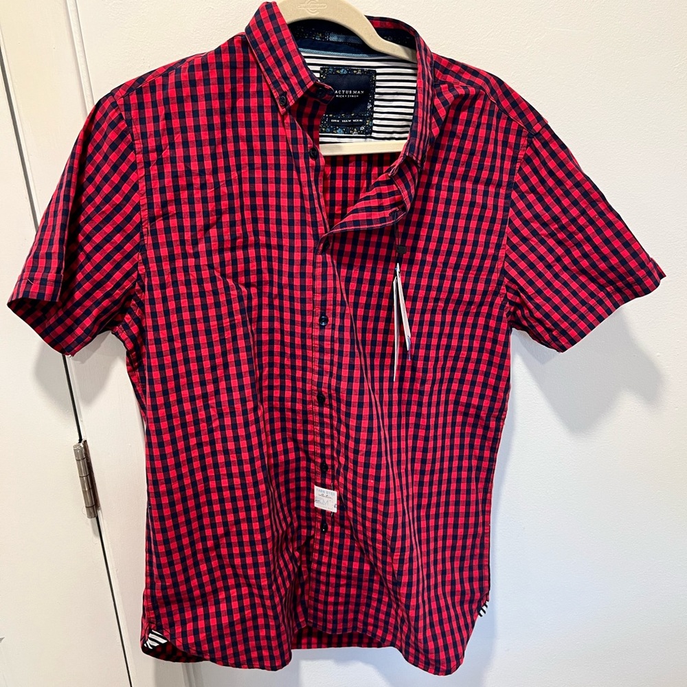 Men’s Short Sleeve Button Down